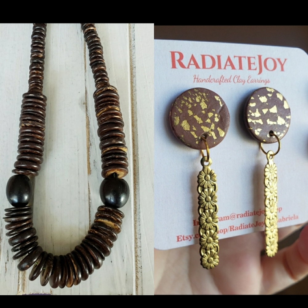🥳3/$16🥳-Beautiful natural earthy, boho necklace wood, seeds.